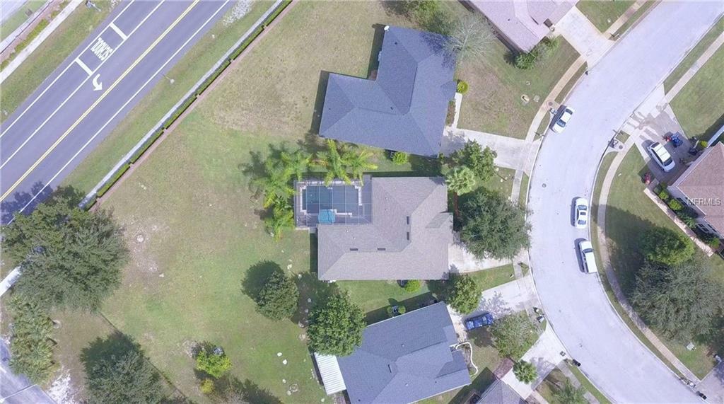 Property Photo: 170 Velveteen Place FL 32766