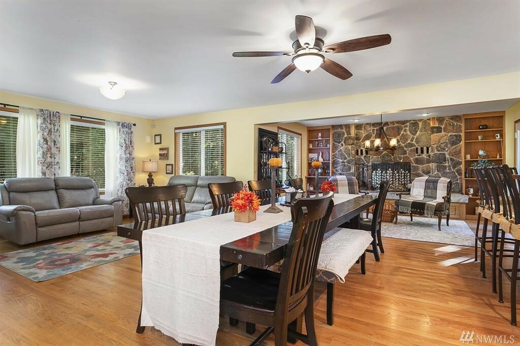 Property Photo: 21411 Sugarplum Dr NE WA 98370