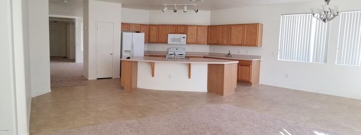 Property Photo: 6975 W Palmaire Avenue AZ 85303