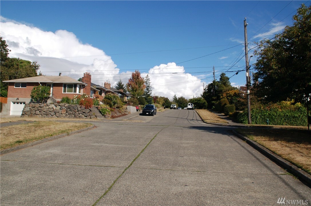 Property Photo:  120 NE 85th Street  WA 98115 