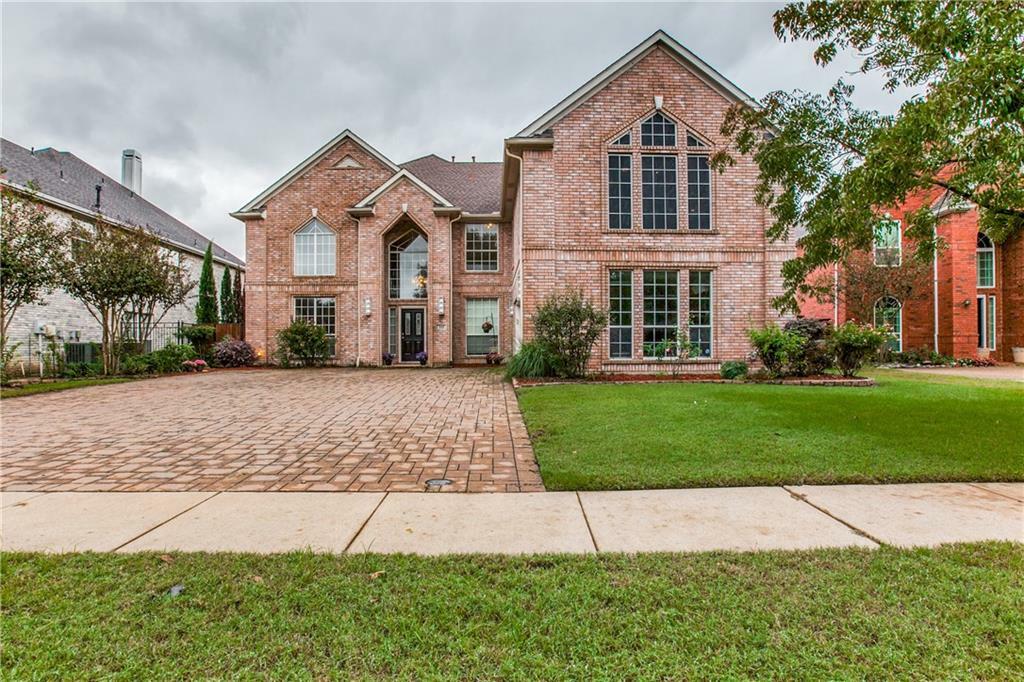 Property Photo:  213 Chestnut Lane  TX 75019 