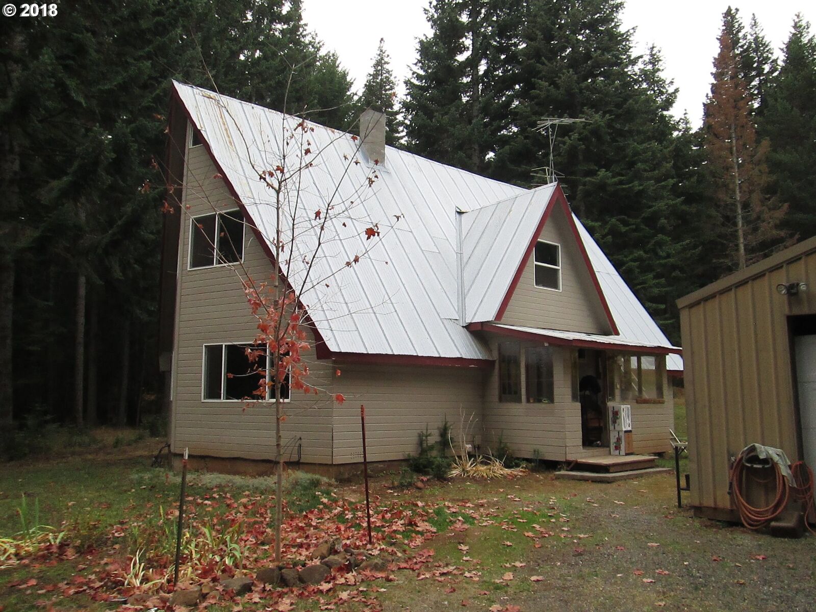 Property Photo: 533 Sleepy Hollow Rd WA 98602