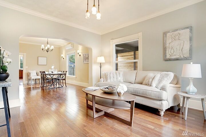 Property Photo:  906 24th Ave S  WA 98144 