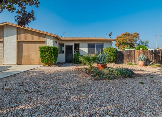 Property Photo:  2095 Calle Diablo  CA 92545 