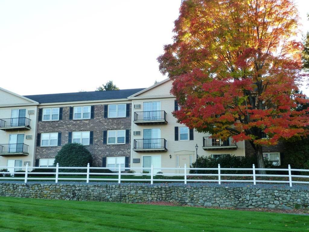 Property Photo: 1 Bittersweet Road Unit 21 NH 03060