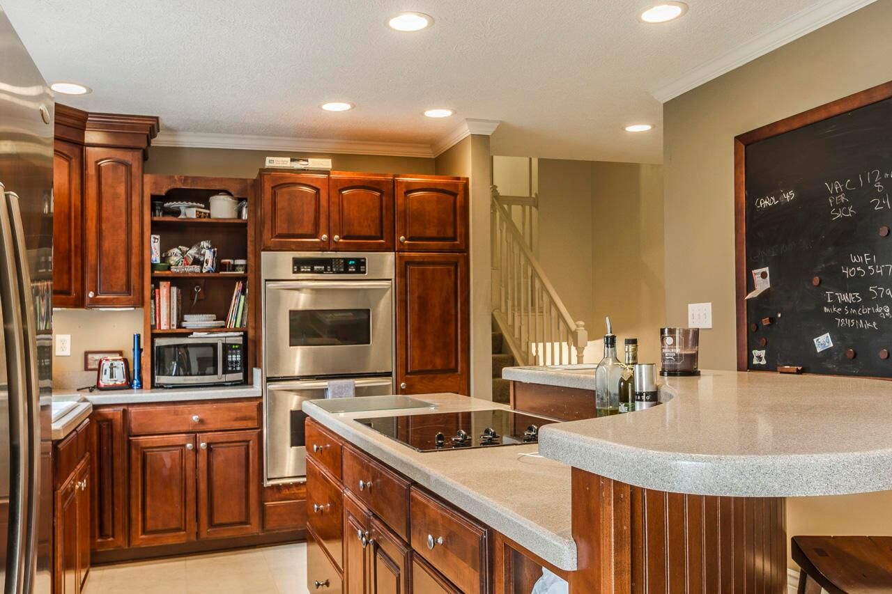 Property Photo:  5702 Dorsey Drive  OH 43235 