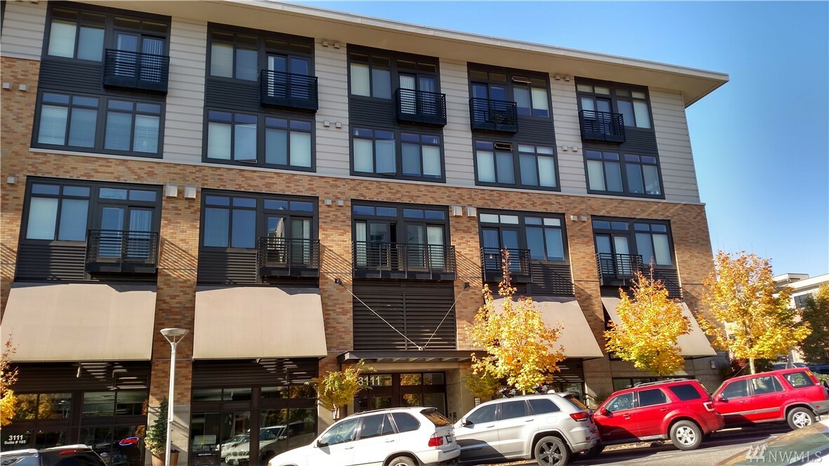 Property Photo: 3111 New Market St 512 WA 98226