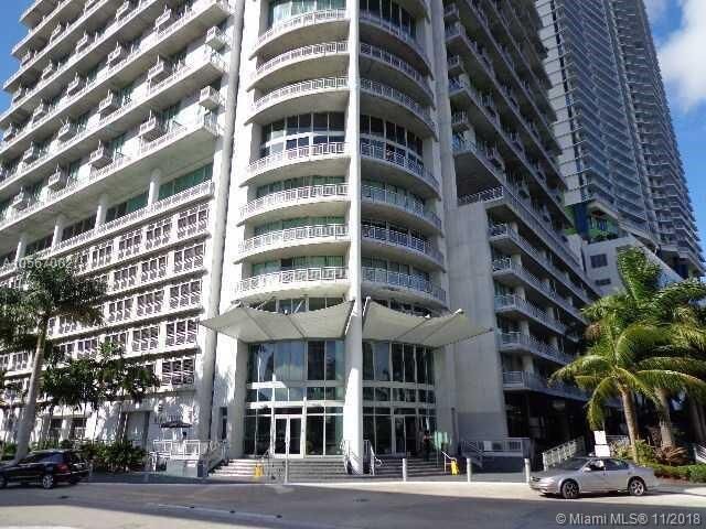 Property Photo:  690 SW 1st Ct 2317  FL 33130 
