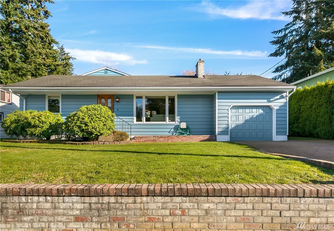 Property Photo: 4919 Dogwood Dr WA 98203