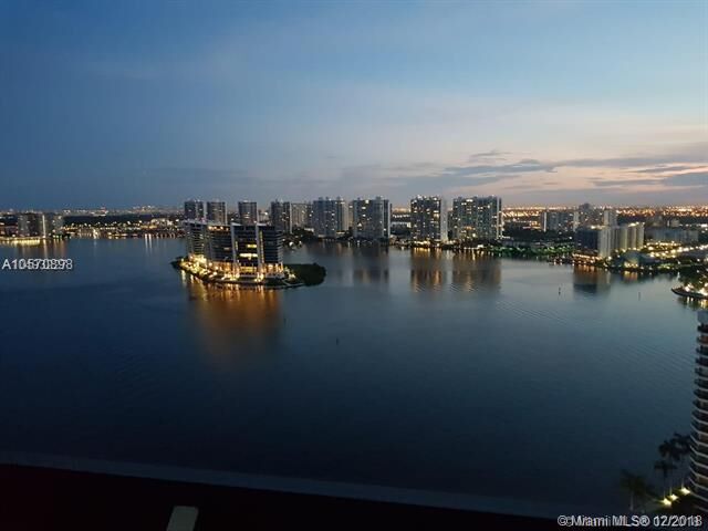 Property Photo: 3600 Mystic Pointe Dr 1401 FL 33180