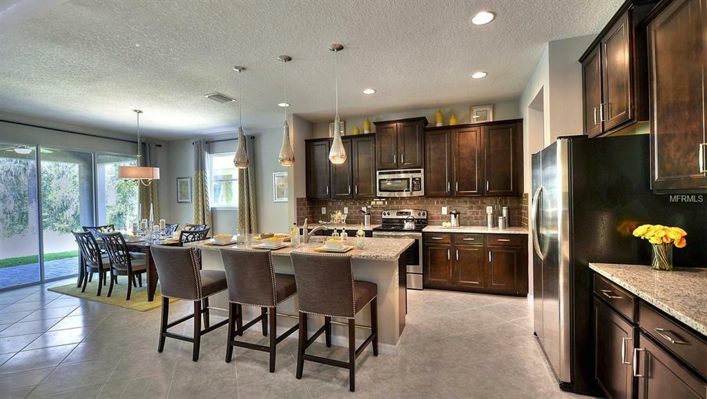 Property Photo: 6541 Devesta Loop FL 34221