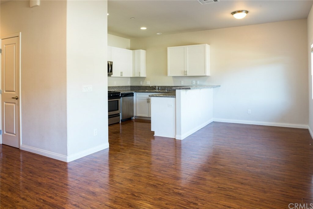 Property Photo:  969 Humbert Avenue  CA 93401 