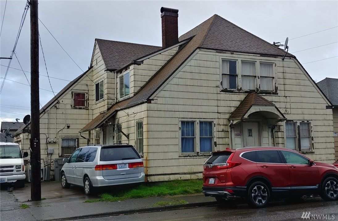 Property Photo: 215 N Alder St WA 98520