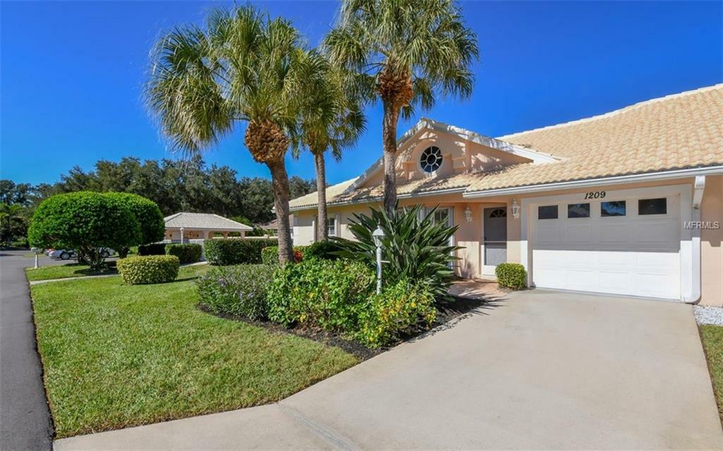 Property Photo:  1209 Berkshire Circle  FL 34292 