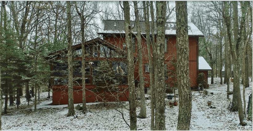 Property Photo: 282 Blue Ridge Drive PA 18325