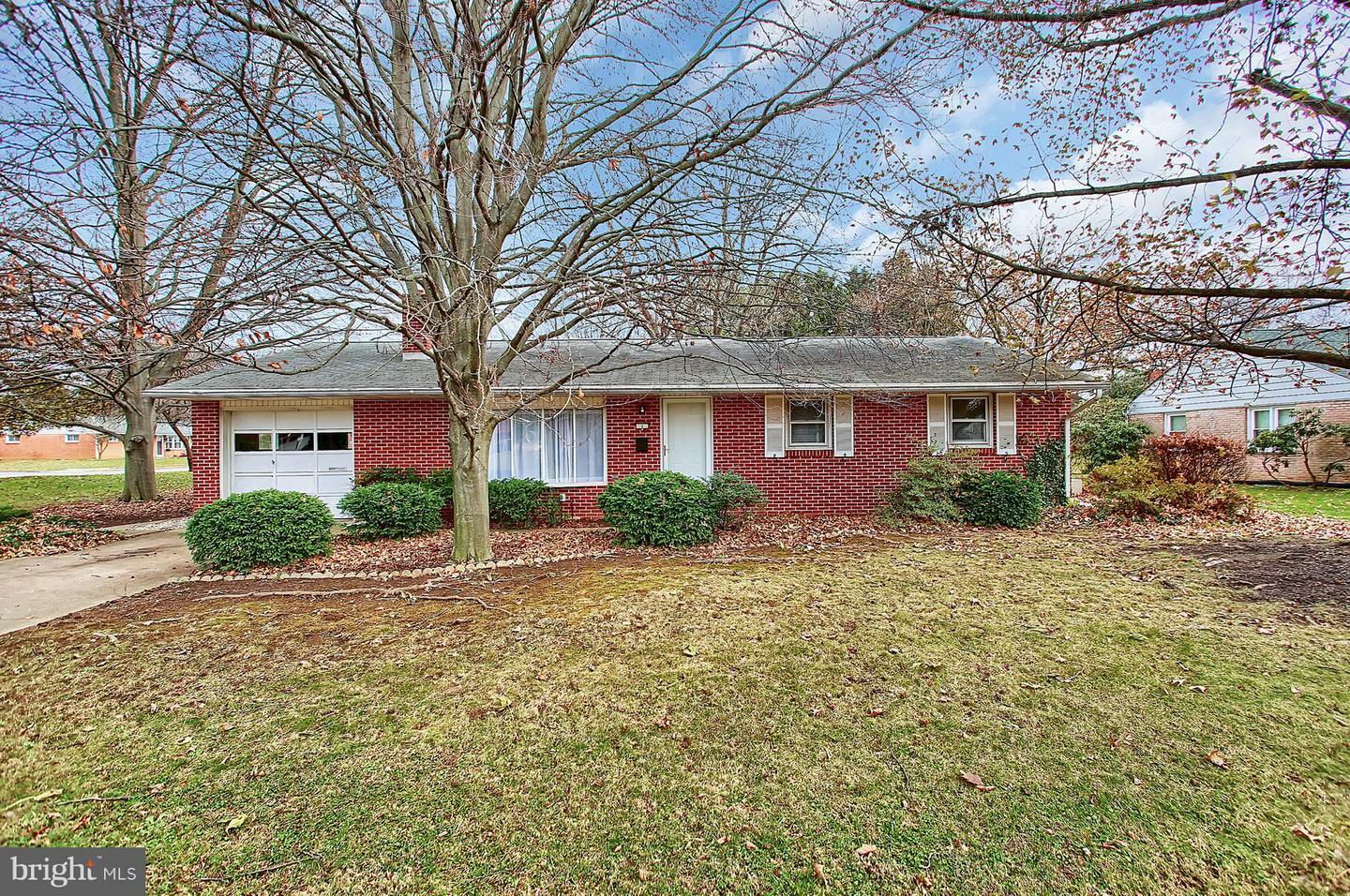 Property Photo:  1 Citadel Drive  PA 17011 