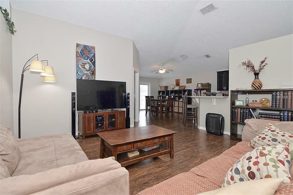 Property Photo:  1086 Welch Hill Circle  FL 32712 