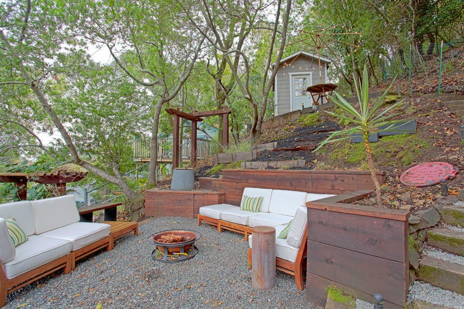 Property Photo:  71 Spruce Road  CA 94930 