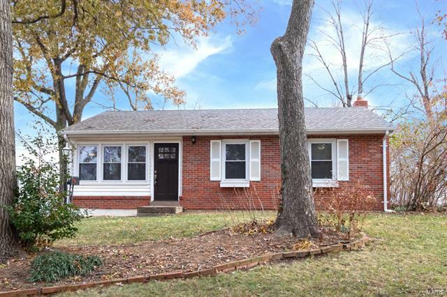 Property Photo: 818 Woodlawn Avenue 63122