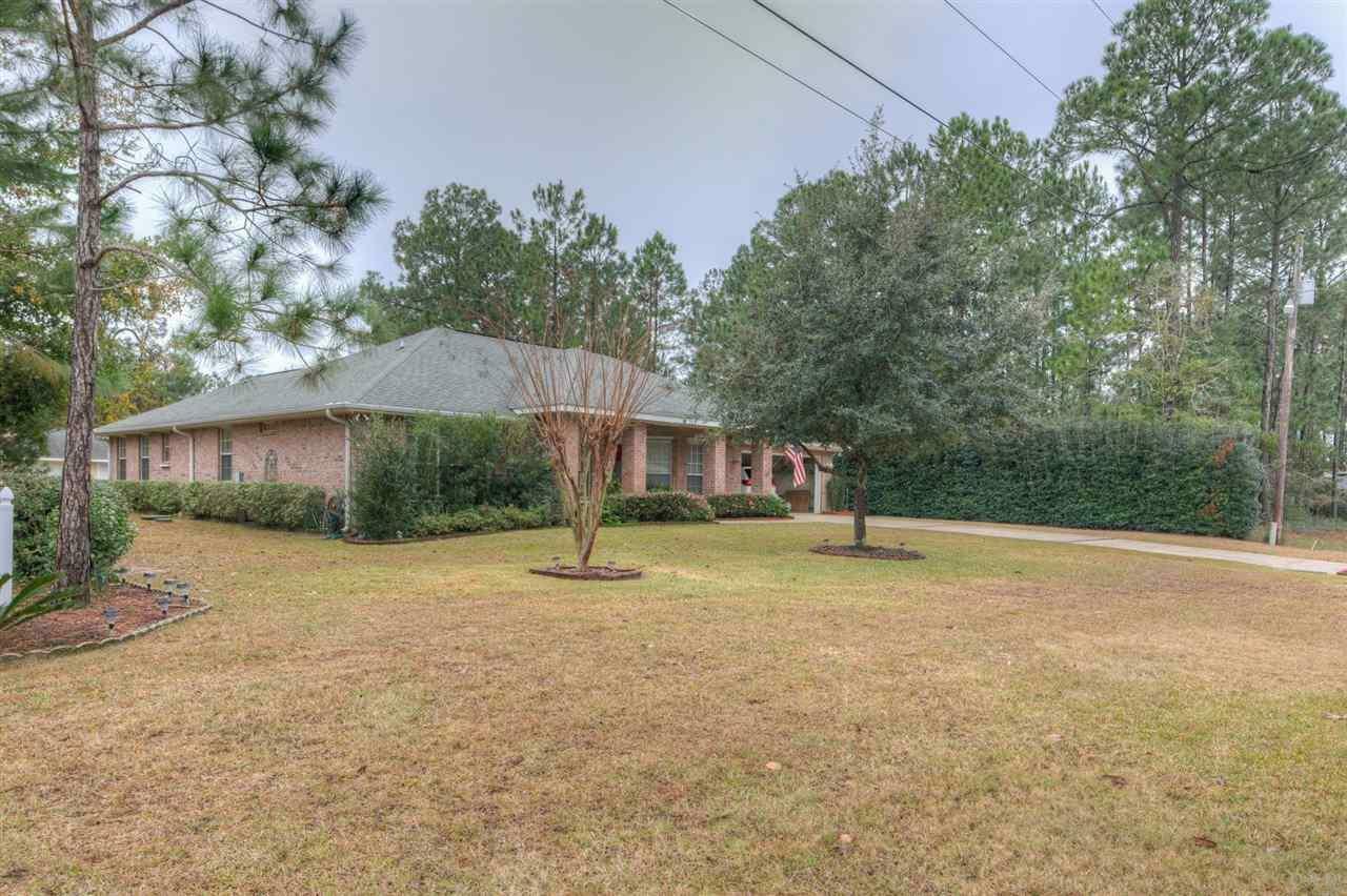 Property Photo:  7513 Treasure St  FL 32566 