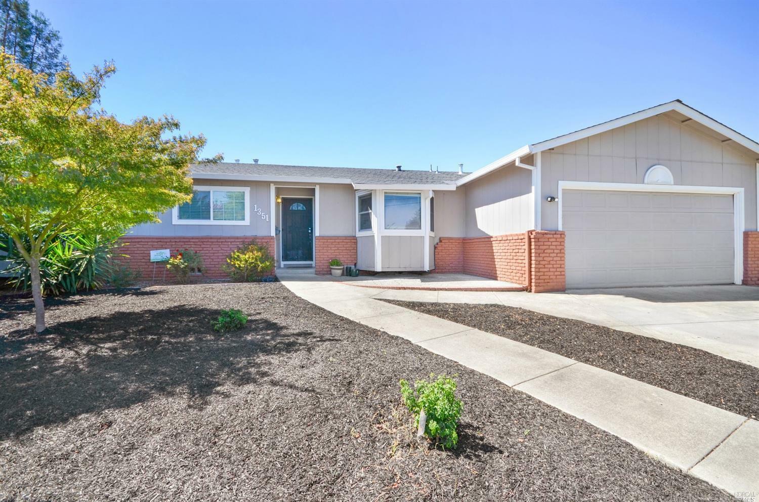 Property Photo: 1351 Page Court CA 95407