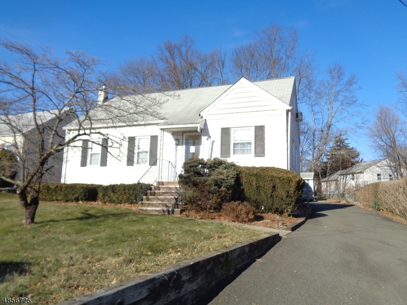 Property Photo: 166 Whippany Rd NJ 07981