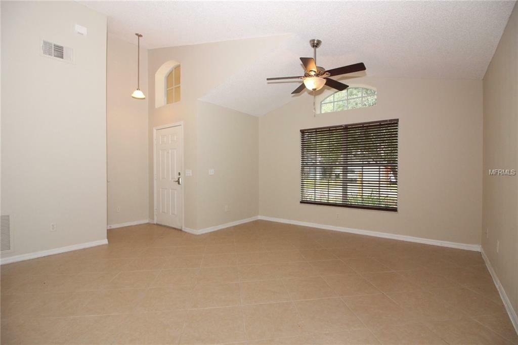 Property Photo:  2949 Moorcroft Court  FL 32817 