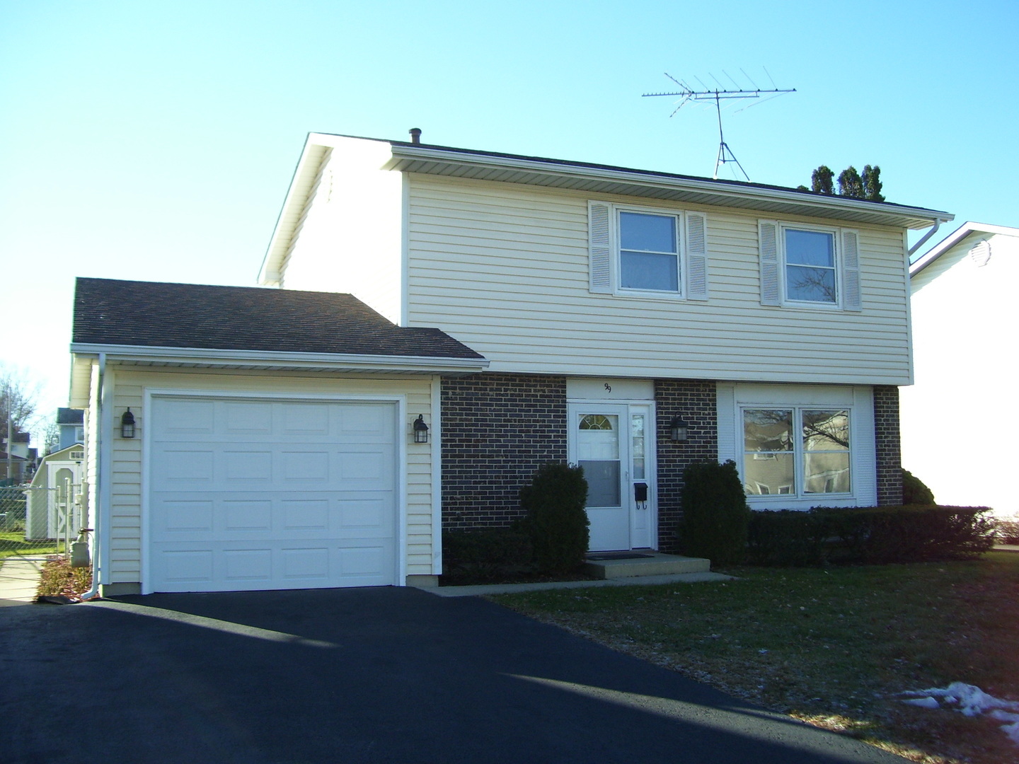 Property Photo: 99 West Schubert Avenue IL 60139