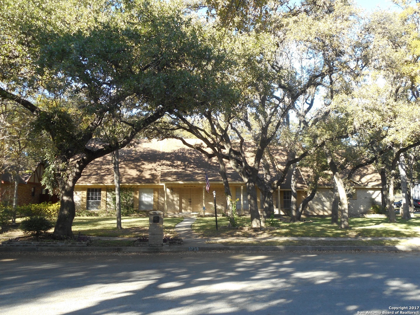 Property Photo: 3739 Twisted Oaks Dr TX 78217