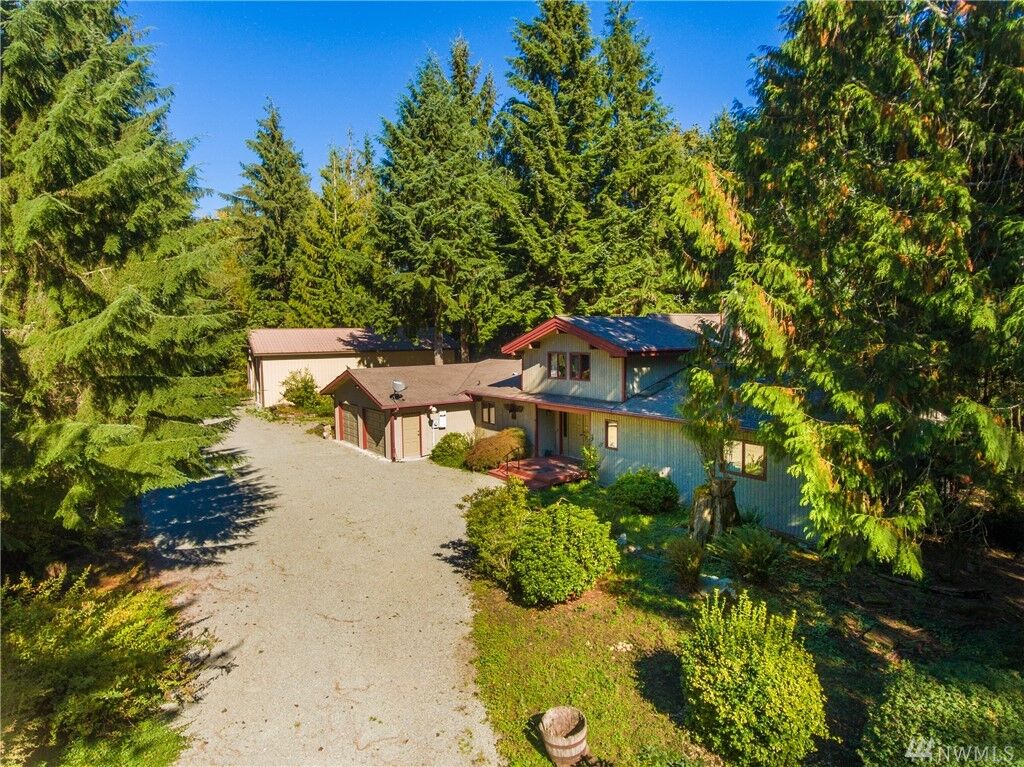 Property Photo:  23076 Ida Lane  WA 98284 