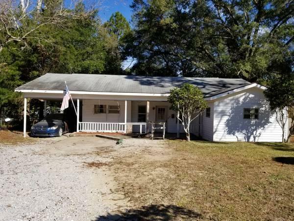 Property Photo:  270 Edge Avenue  FL 32580 