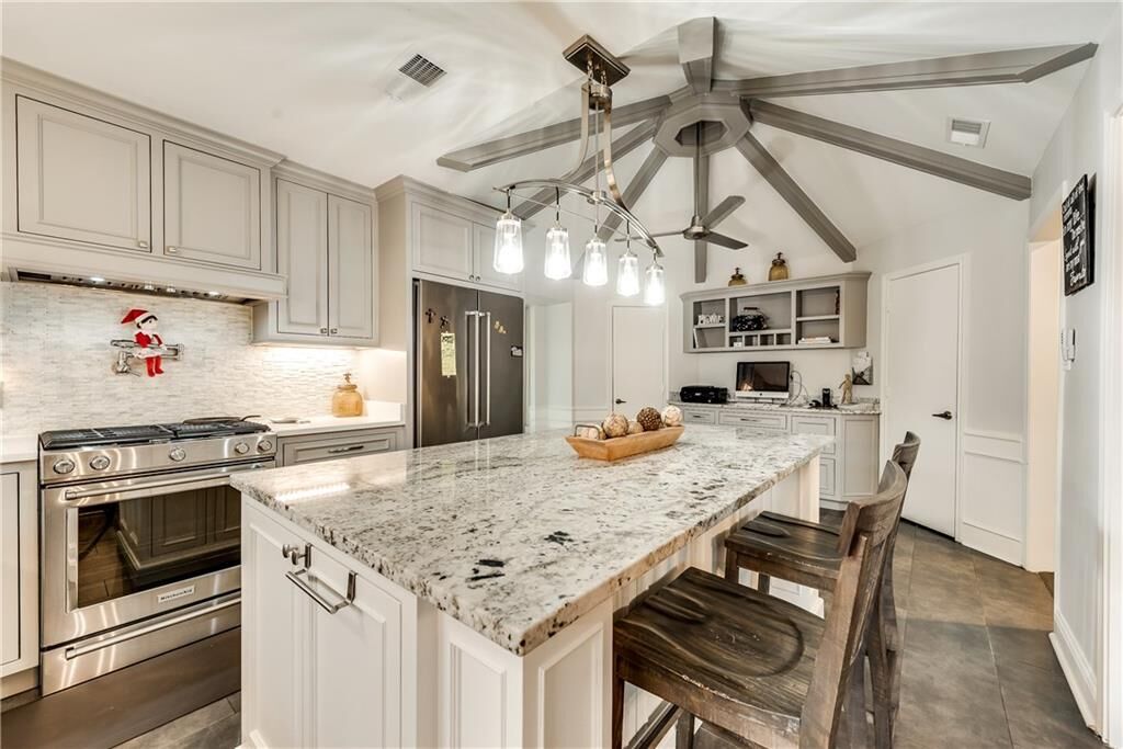 Property Photo: 30 Hickory Hills Boulevard TX 75065