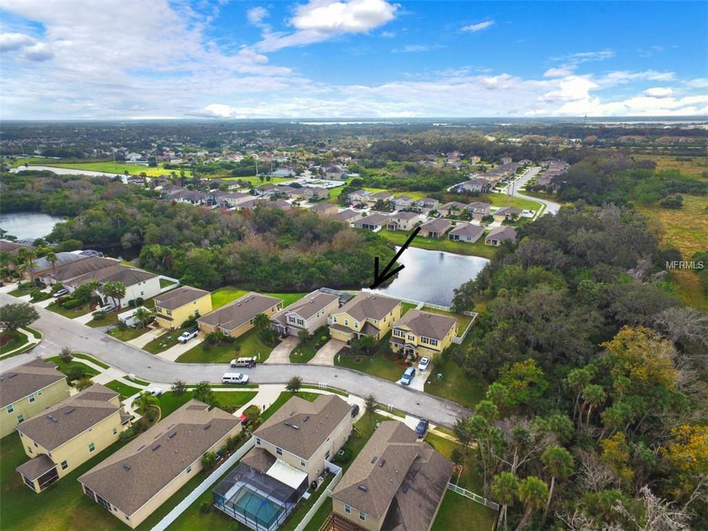 Property Photo: 5707 New Paris Way FL 34222