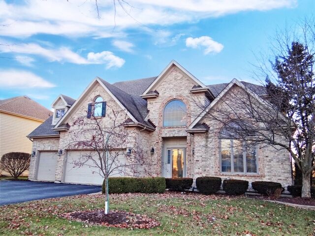 Property Photo:  2527 Skylane Drive  IL 60564 