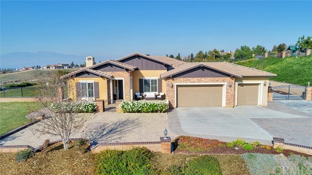 Property Photo: 709 Crystal Mountain Circle CA 92506
