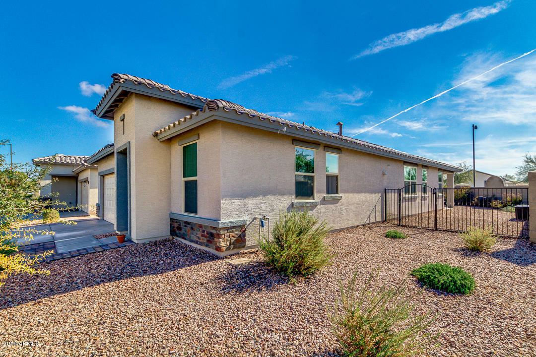 Property Photo:  22613 W Antelope Trail  AZ 85326 