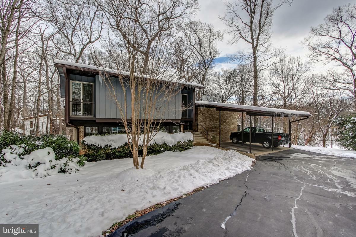 Property Photo:  1705 Putter Lane  VA 20190 