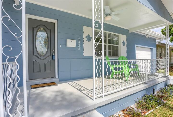 Property Photo: 2435 36th Avenue N FL 33713