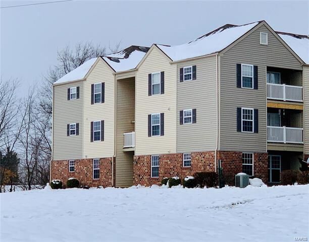 Property Photo:  1114 Welsh Drive   63367 