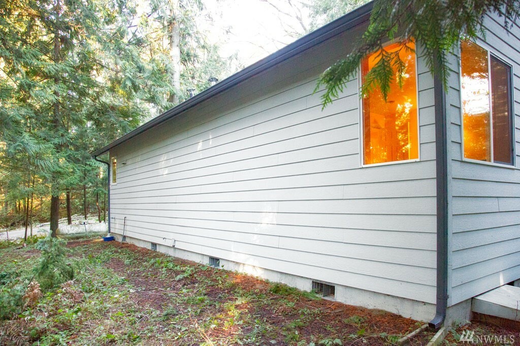 Property Photo:  74 Hilton Ave  WA 98368 