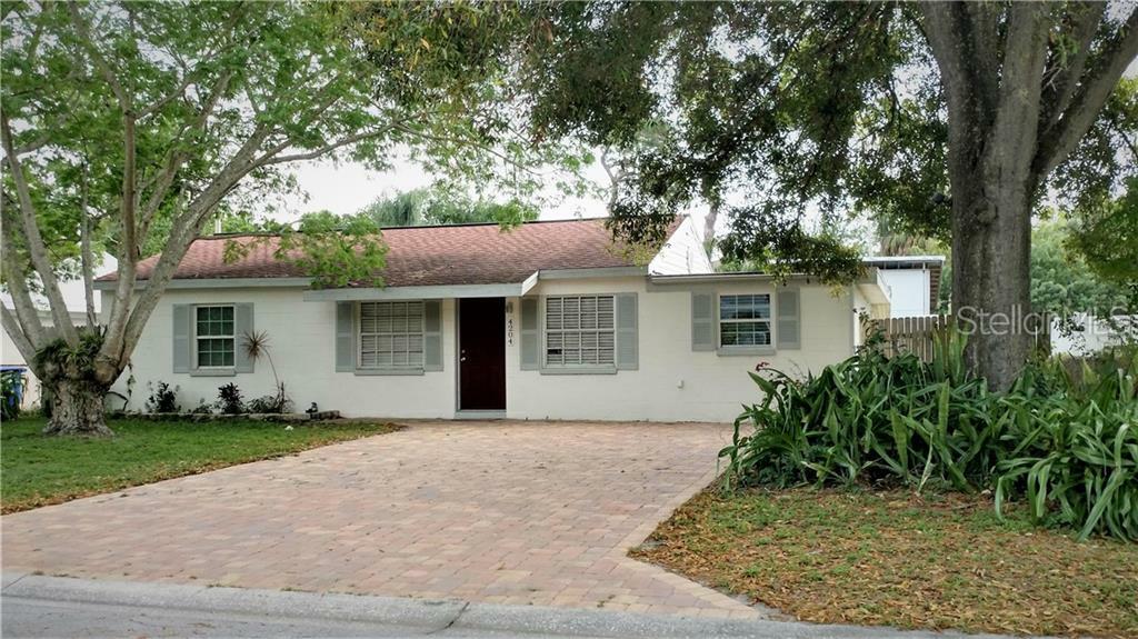 Property Photo: 4204 W Bay View Avenue FL 33611