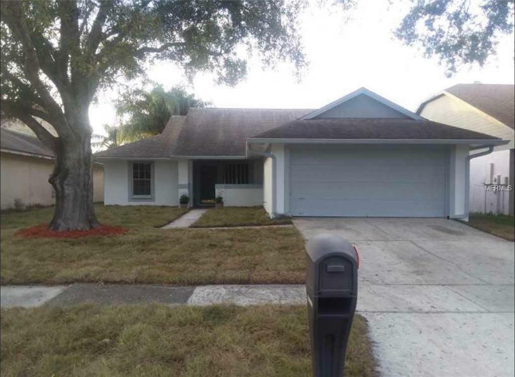 Property Photo: 1118 Tuxford Drive FL 33511
