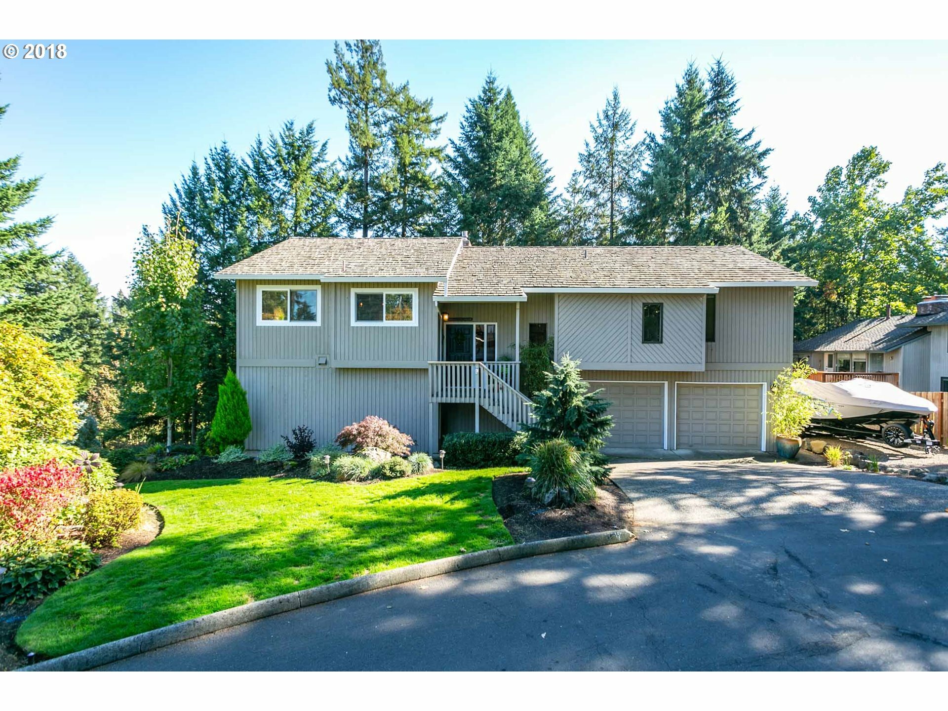 19970 Bluegrass Cir  West Linn OR 97068 photo