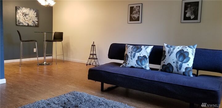 Property Photo:  2350 10th Ave E 109  WA 98102 