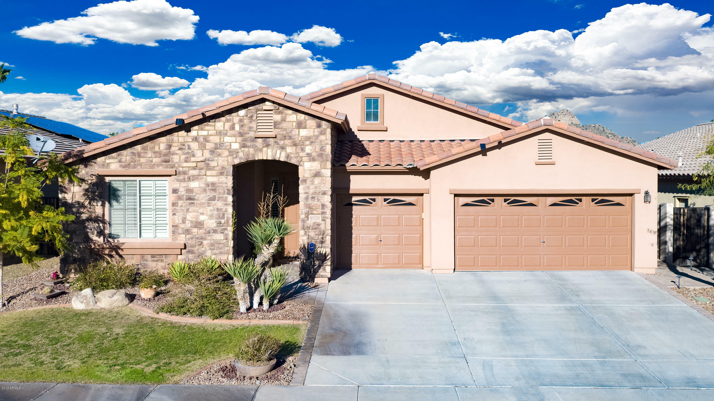 Property Photo:  6526 W Bent Tree Drive  AZ 85083 