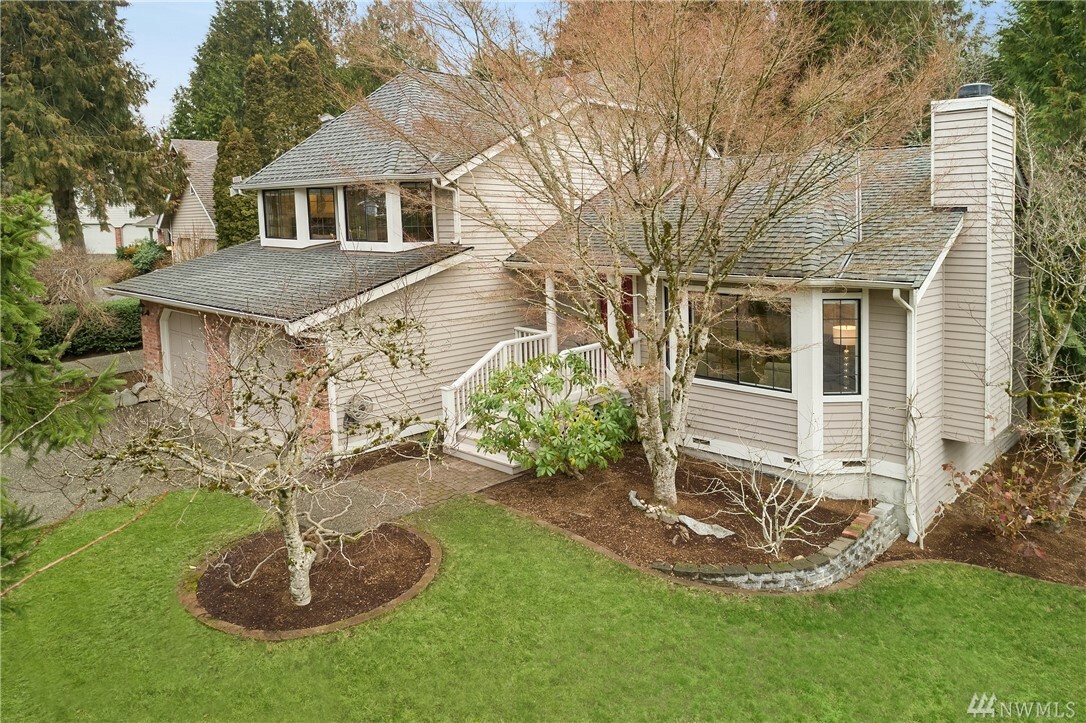 Property Photo:  13906 177th Place NE  WA 98052 