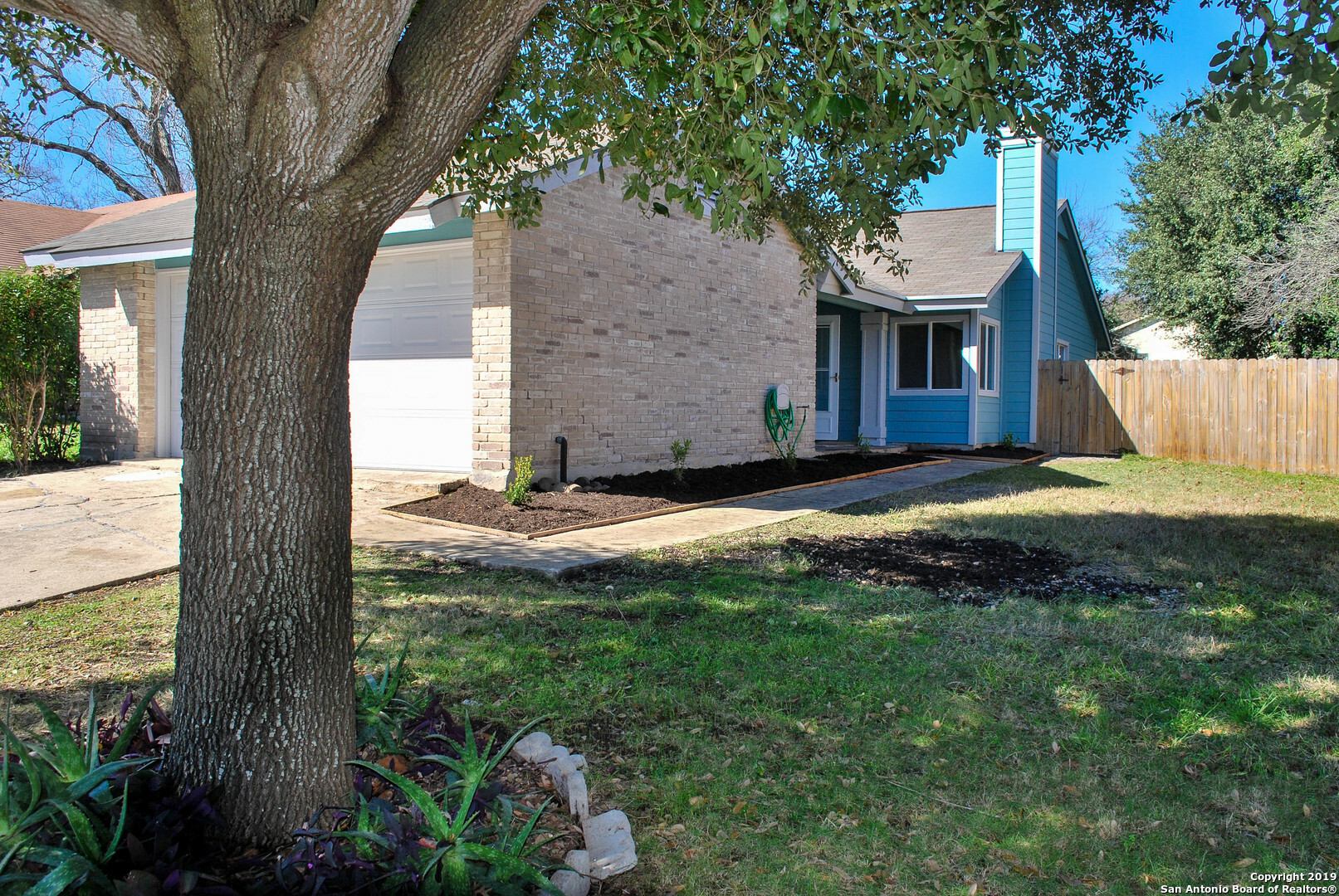 Property Photo:  8411 7th St  TX 78109 