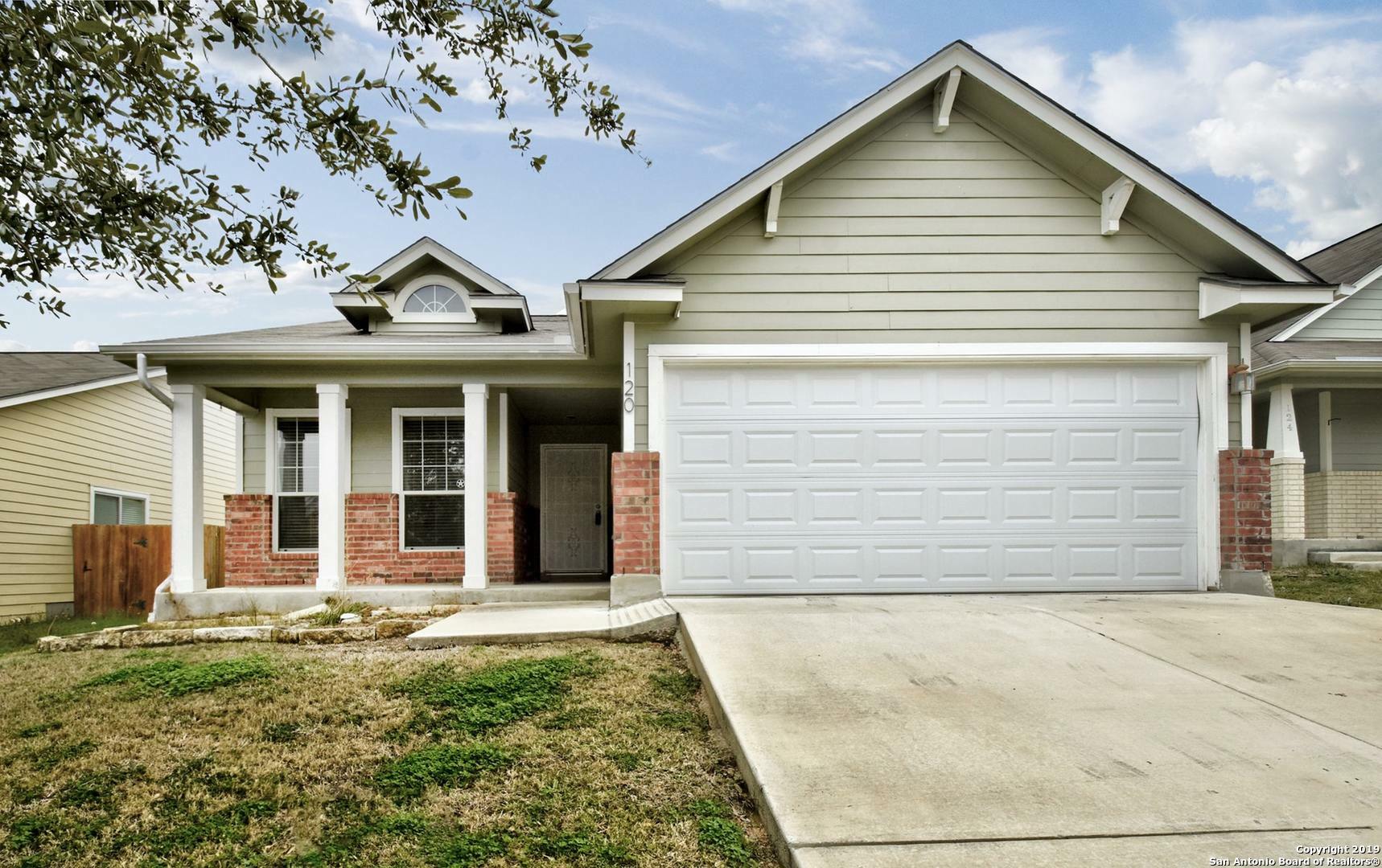 Property Photo: 120 Sleepy Trail TX 78108