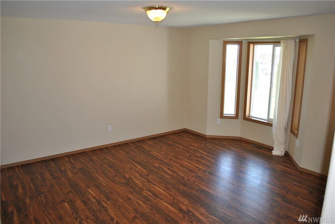 Property Photo: 1621 S Skyline Dr WA 98837