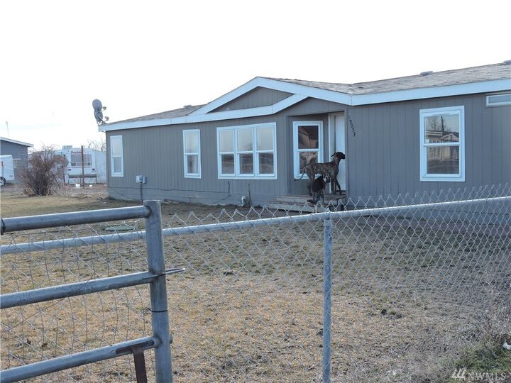 Property Photo:  19053 Rd 3.1 SW  WA 98848 